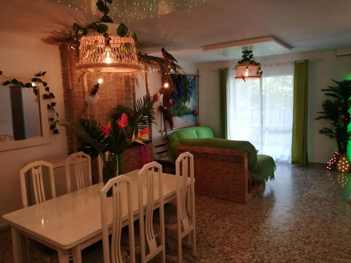 Wonder Rooms Nerja Guest House Extérieur photo