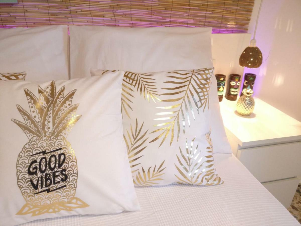 Wonder Rooms Nerja Guest House Extérieur photo